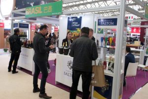 ProWine China - Mônica Dornelles